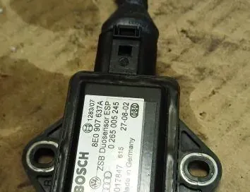 AUDI A4 B6/8E (2000-2005) Capteur d'accélération 0265005245,0017847,8E0907637A 34890178