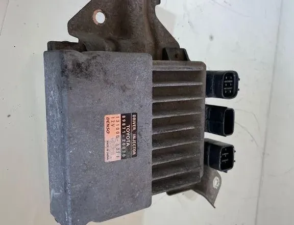 TOYOTA Corolla Verso 1 generation (2001-2009) Calculateur d'injecteurs de carburant 8987120070 33210696