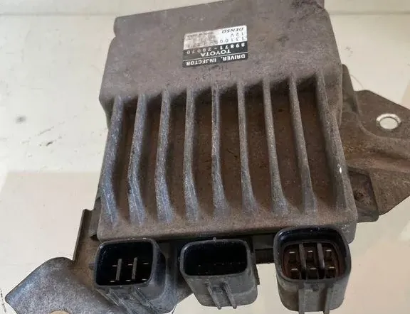 TOYOTA Corolla Verso 1 generation (2001-2009) Calculateur d'injecteurs de carburant 8987120070 33210696