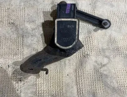 BMW X5 E70 (2006-2013) Capteur de niveau avant droit 6785205 20219934