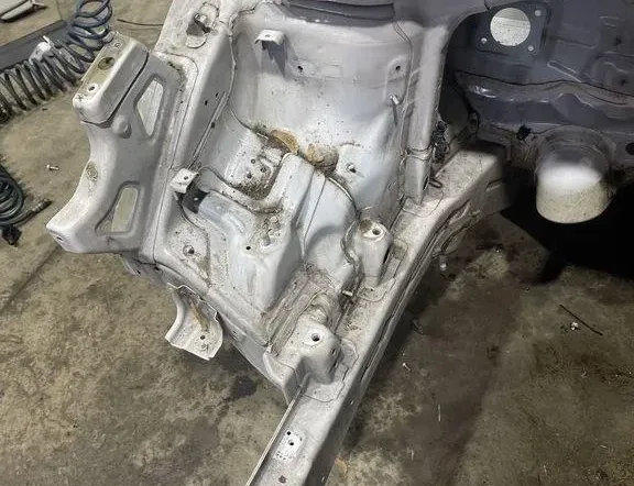 HYUNDAI Santa Fe DM (2012-2020) Panneau de custode avant droit 30521008