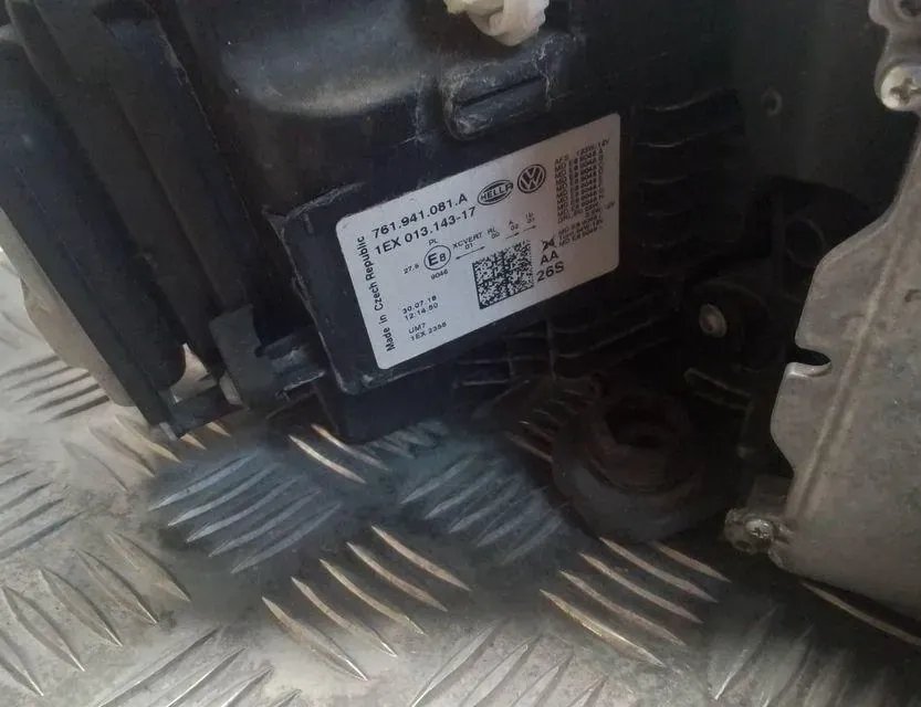 VOLKSWAGEN Gol G3 (2000-2005) Phare avant gauche 7PP941592AA,761941081A 34618198