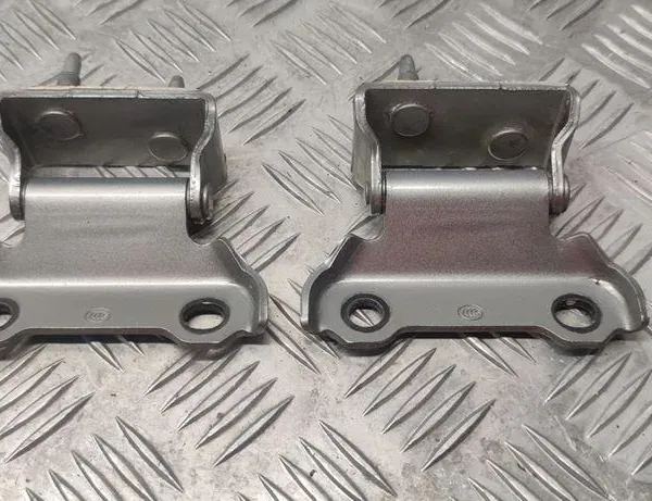 LEXUS RX 4 generation (2015-2024) Charnière de coffre côté gauche 34623416
