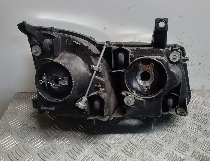 LEXUS LX 2 generation (1998-2006) Phare avant gauche 34611333