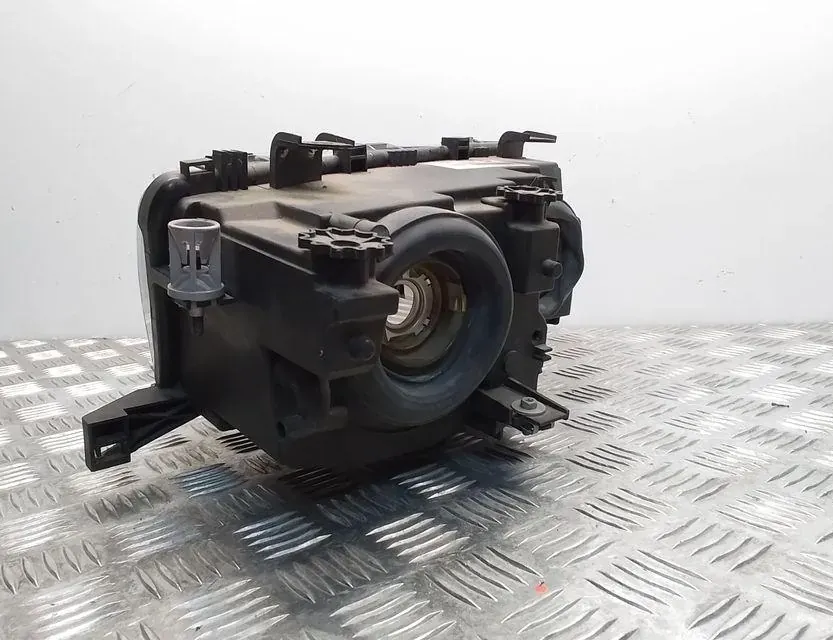 BMW 3 Series E90/E91/E92/E93 (2004-2013) Phare avant gauche 63126910955 34605949