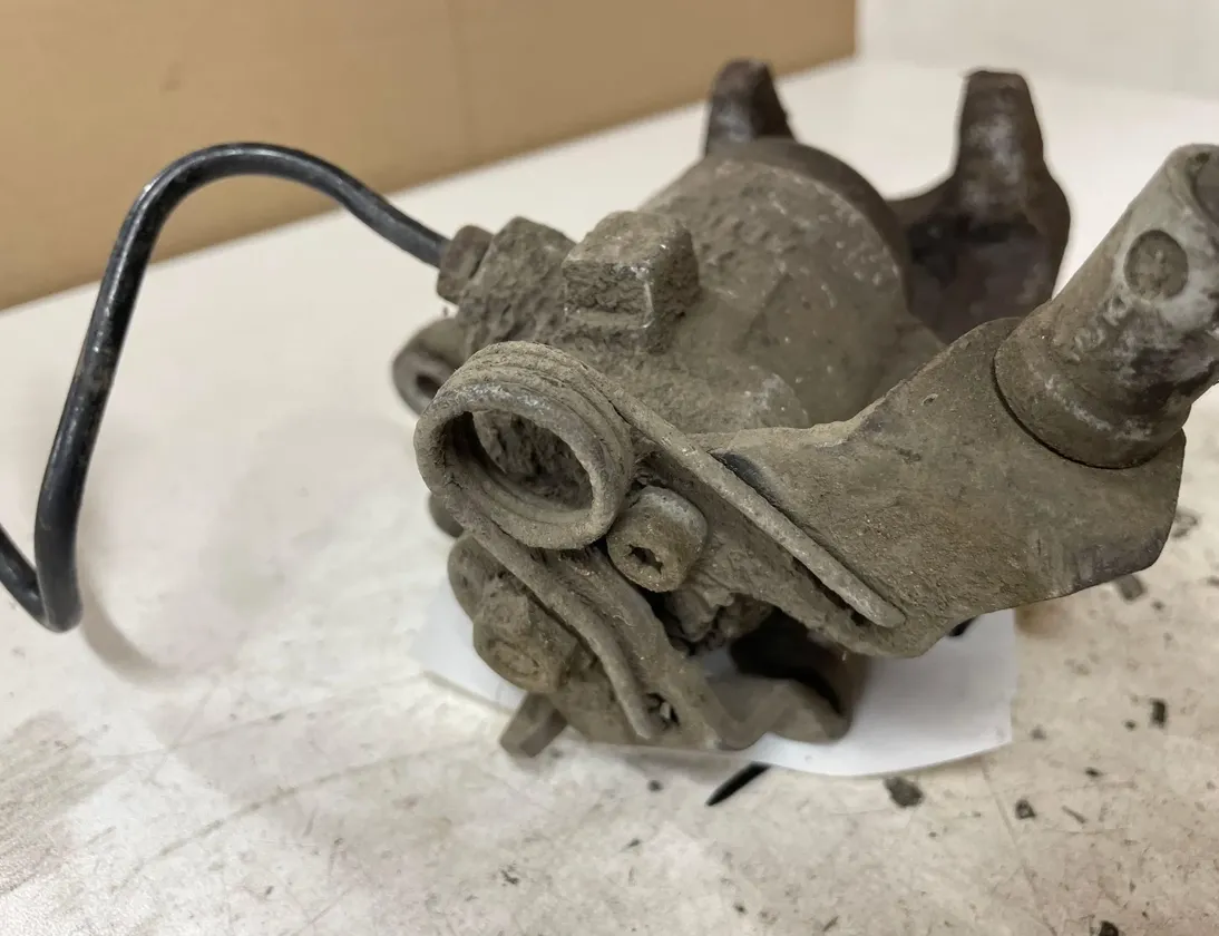 CITROËN C4 Picasso 1 generation (2006-2013) Étrier de frein arrière gauche 9670365980 28695662
