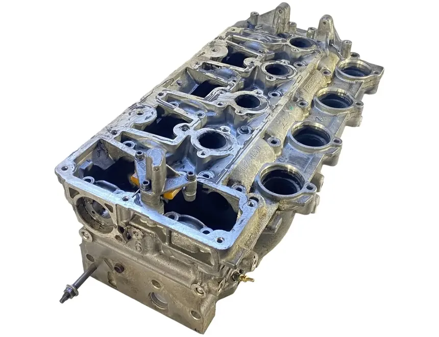 FORD Kuga 2 generation (2013-2020) Culasse de moteur 9688418110 28797877