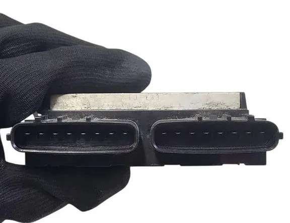 TOYOTA Avensis 2 generation (2002-2009) Calculateur d'injecteurs de carburant 8987171010 33238010