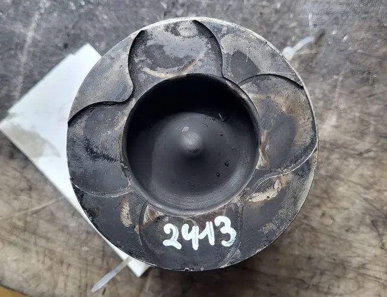 VOLVO V60 1 generation (2010-2020) Piston D5244T15 34510053