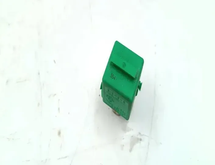 BMW 3 Series E36 (1990-2000) Relais 6136,V23134B52X171,8353447 27171153