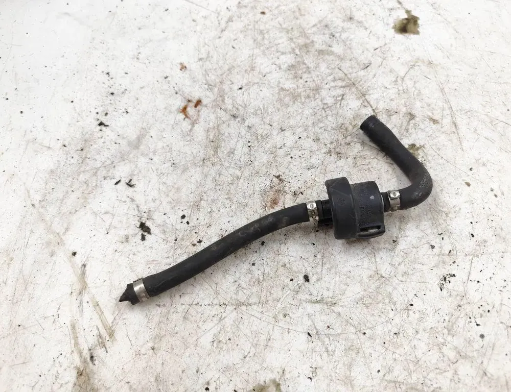 AUDI A4 B5/8D (1994-2001) Soupape à vide 058133459 34651524