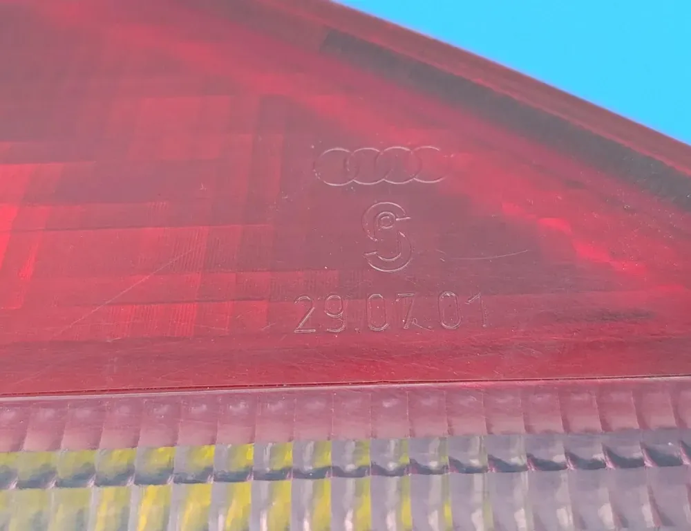 AUDI A3 8L (1996-2003) Feu arrière gauche 8L0945095A 34499688