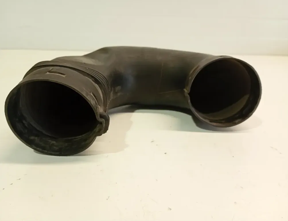VOLKSWAGEN Passat B6 (2005-2010) Tuyau d'alimentation en air 1K0129618 35712853