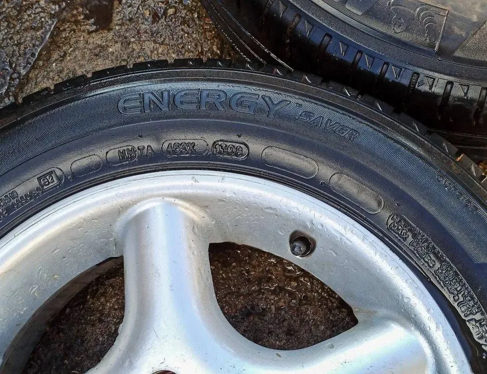 AUDI 80 B2 (1978-1986) Roue 19565R15,7J15H2 34273522