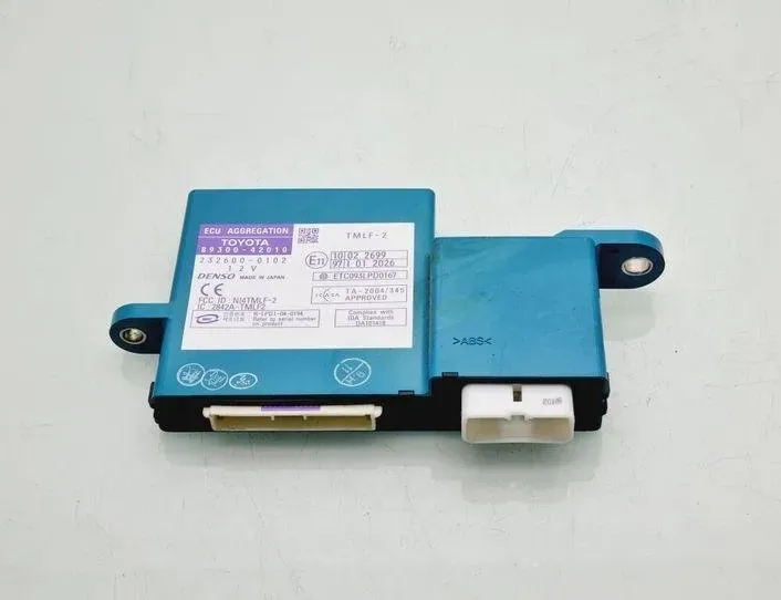 TOYOTA RAV4 3 generation (XA30) (2005-2012) Unité de commande de porte avant gauche 8930042010 21323504