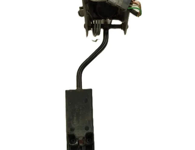 AUDI 100 4A/C4 (1990-1994) Pédale d'accélérateur 443721653E,0205001001,046907475B,443721759C,443721506E,893971995 34217759