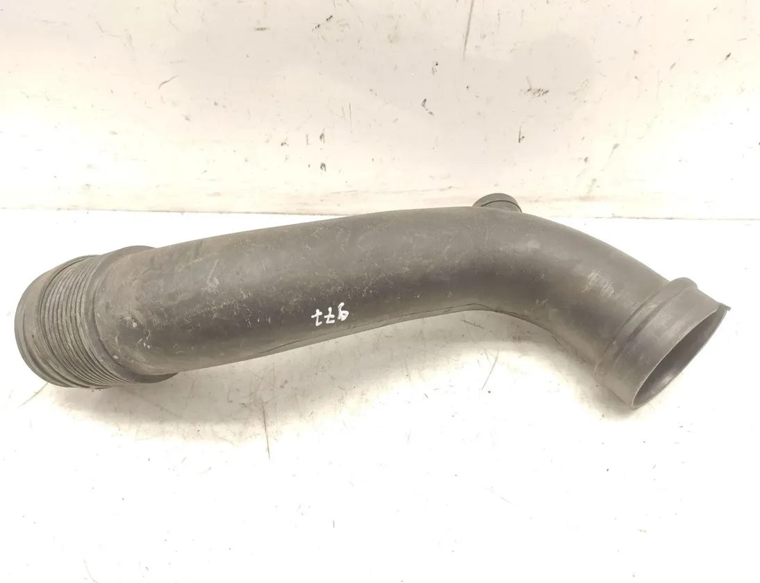 AUDI A2 8Z (1999-2005) D'autres tubes 8Z0129658E 28778662