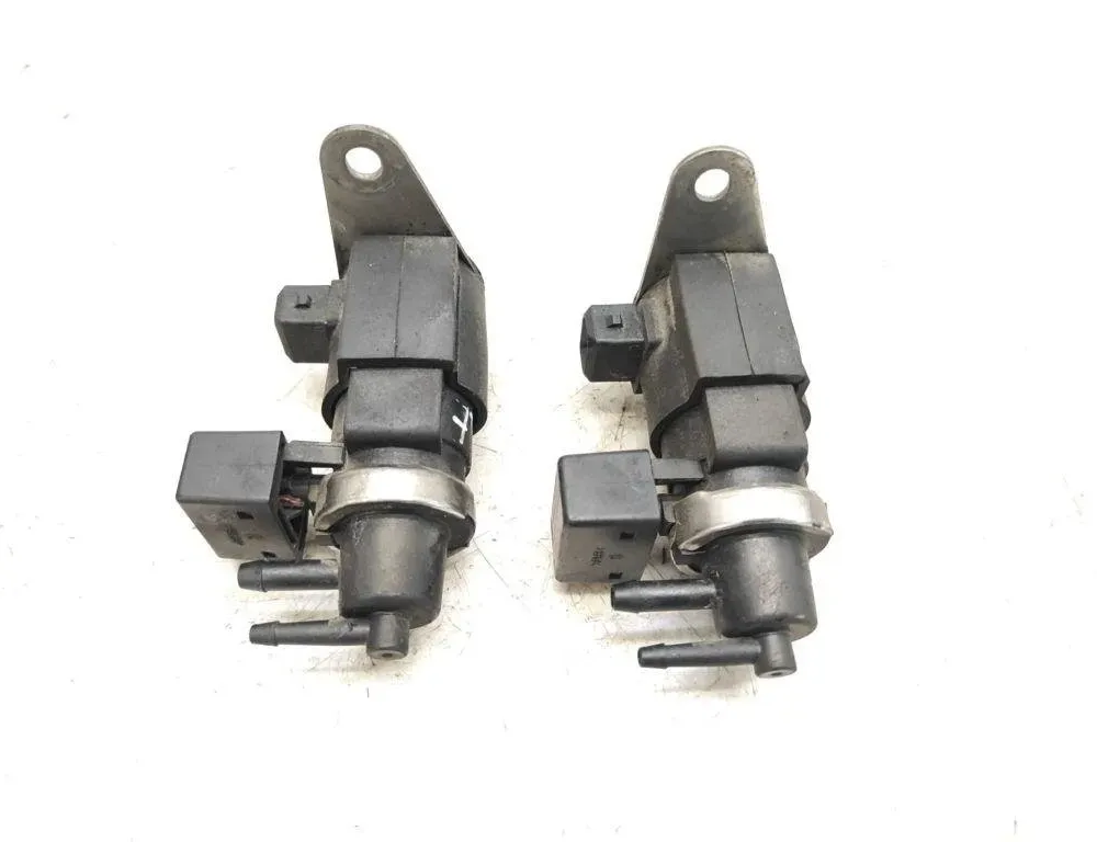 AUDI A8 D2/4D (1994-2002) Électrovanne 057906630 30341875
