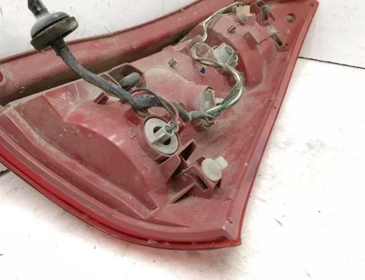 MAZDA Premacy CP (1999-2005) Feu arrière gauche 22061961 31885206