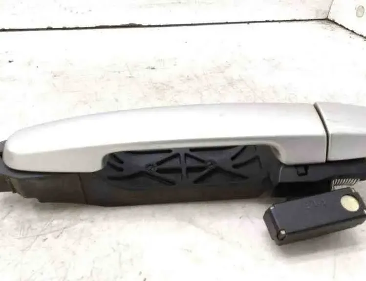 TOYOTA Avensis 2 generation (2002-2009) Poignée extérieure de porte arrière droite 1C0 32416341