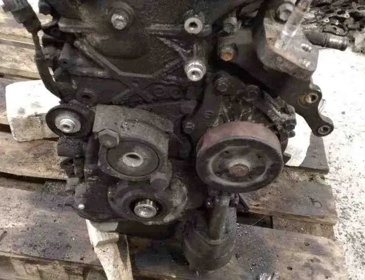TOYOTA Avensis 2 generation (2002-2009) Moteur 5011936,2AD 32592831