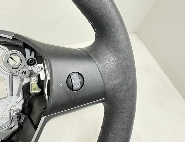 TESLA Model 3 1 generation (2017-2024) Volant 1490214CNB 32143970