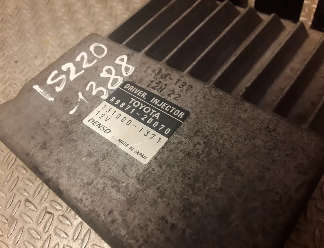 LEXUS IS XE20 (2005-2013) Calculateur d'injecteurs de carburant 89871-20070 10888861