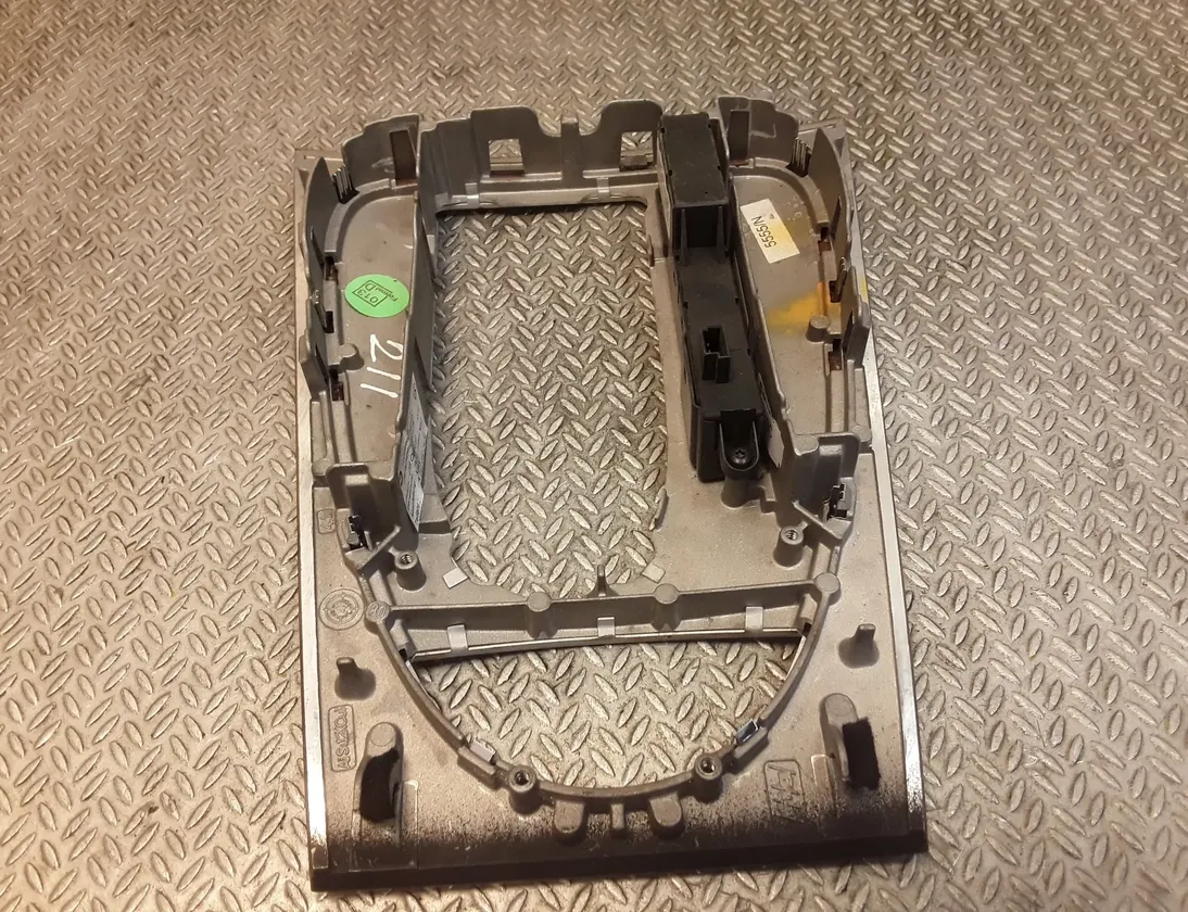 MERCEDES-BENZ E-Class W211/S211 (2002-2009) Garniture en plastique du niveau de changement de vitesse a2116802436,2116802436 13417262