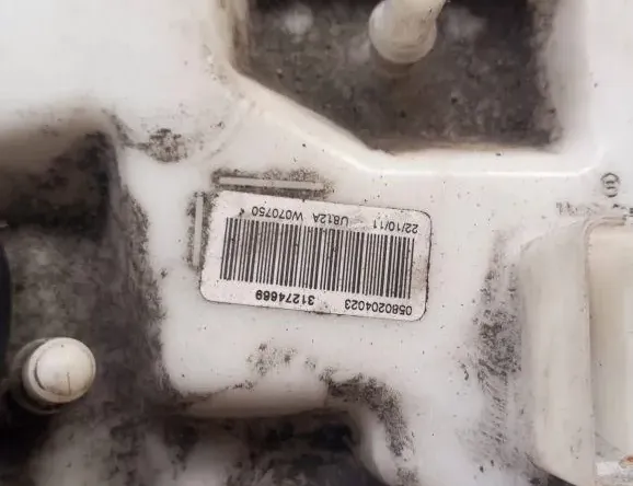 VOLVO XC60 1 generation (2008-2017) Dans la pompe à carburant du réservoir 31274669 33159216