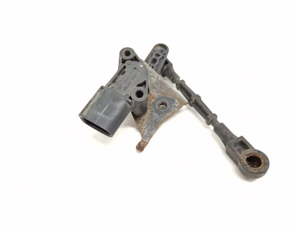 AUDI A4 B7/8E (2004-2008) Capteur de niveau avant gauche 4M0907503,F9304177 30552561