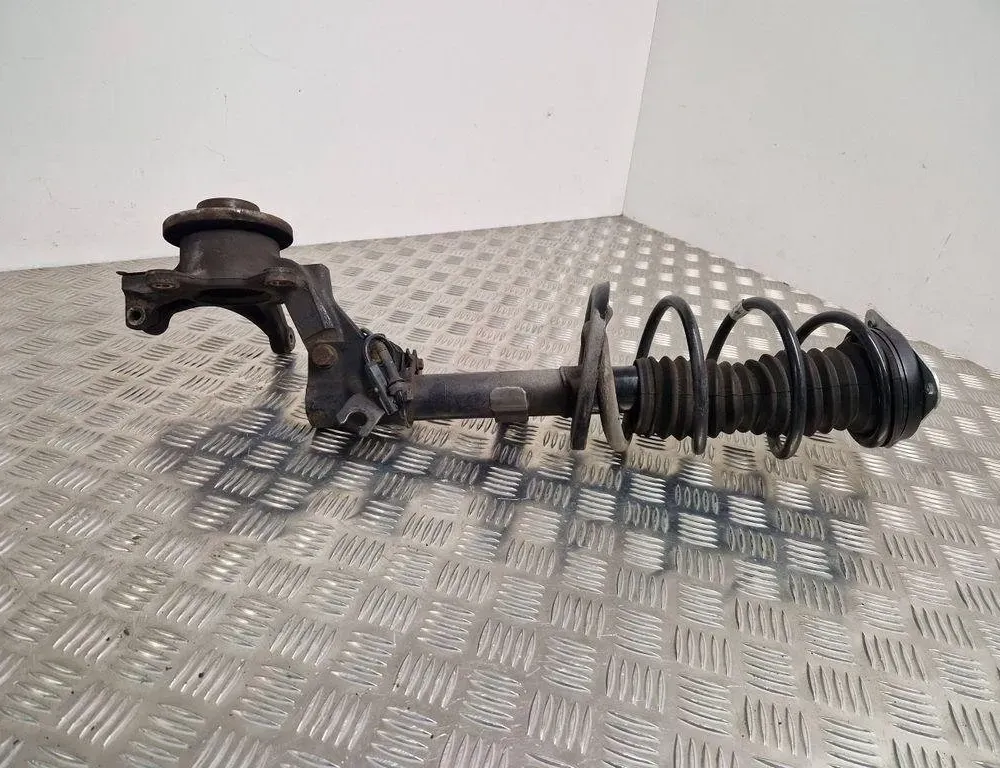 RENAULT Clio 3 generation (2005-2012) Moyeu De Roue Avant Droit 543026988R 30568537