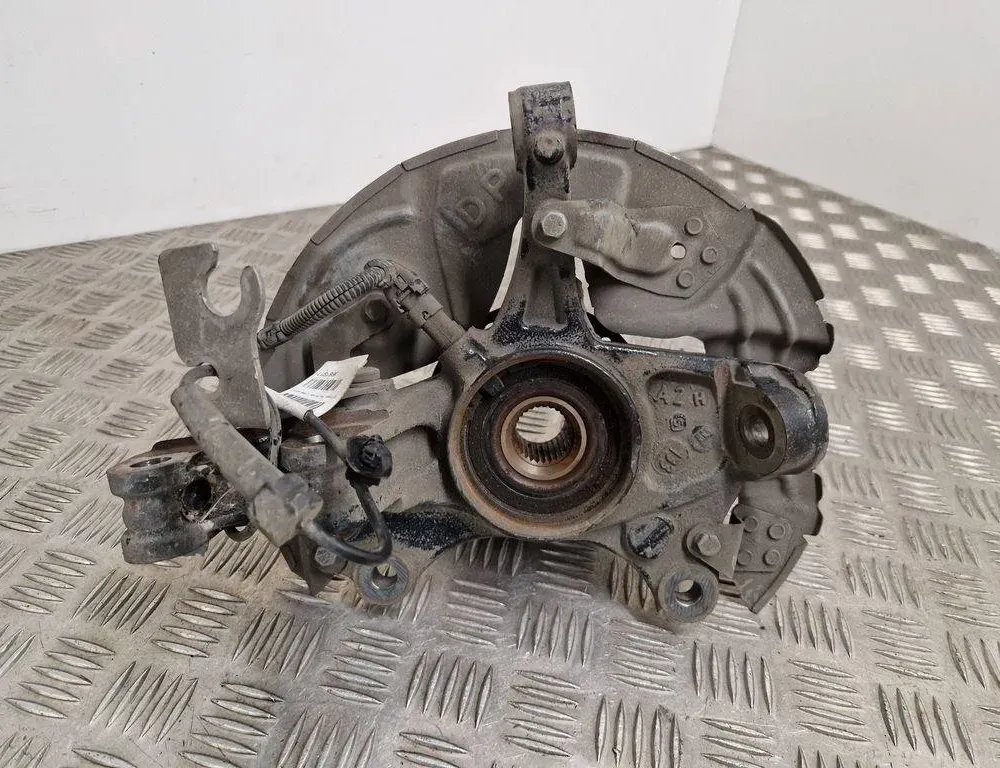 PEUGEOT 308 3 generation (2021-2023) Moyeu De Roue Avant Droit 9825606280 31167977