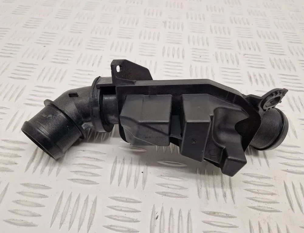 CITROËN DS5 1 generation (2012-2015) Tuyau de tuyau de refroidisseur intermédiaire 98697 33361940