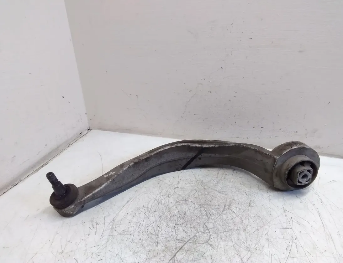 AUDI A4 B8/8K (2011-2016) Bras de triangle avant 8K0407696C 27643993