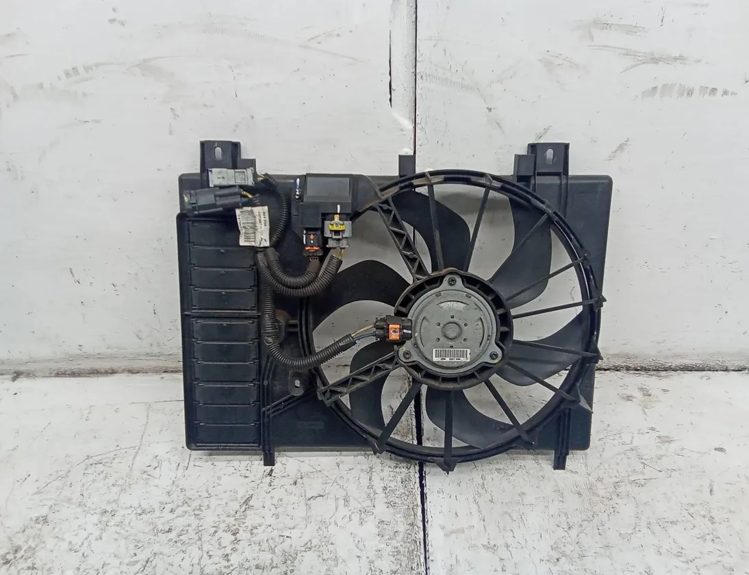 PEUGEOT 508 1 generation (2010-2020) Radiateur de ventilateur de refroidissement du moteur 3000257 27645023
