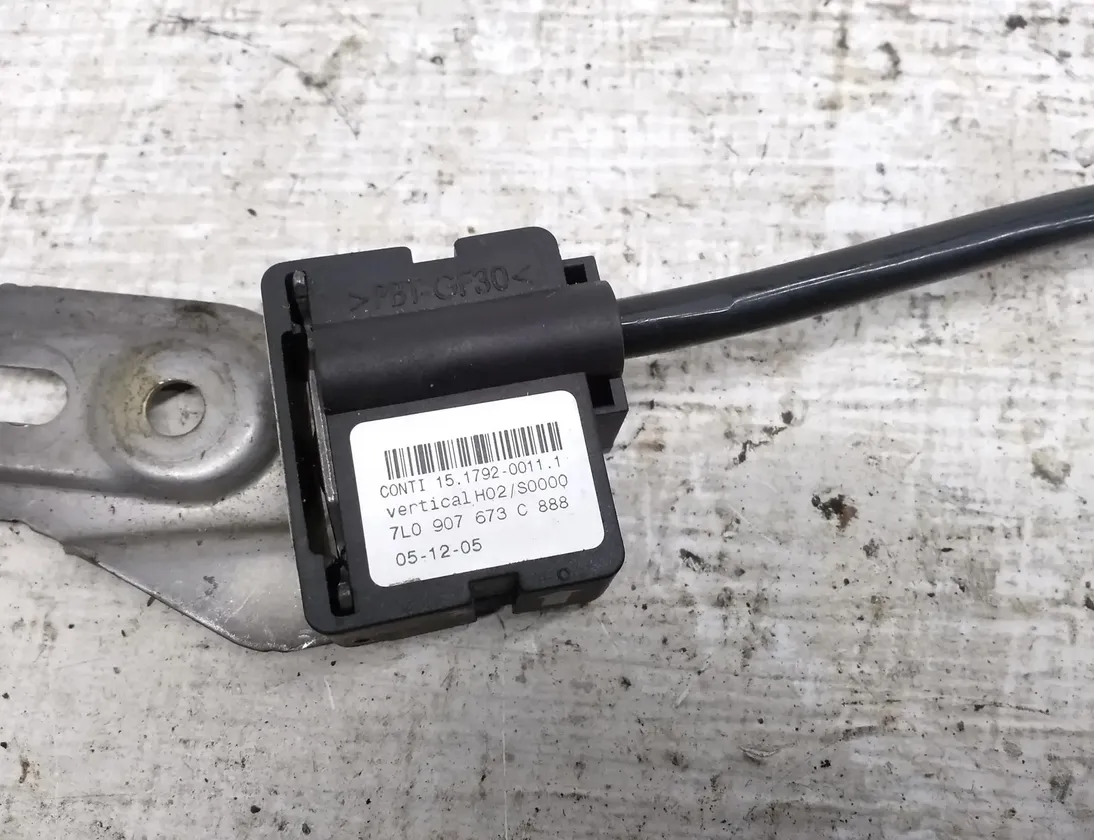 VOLKSWAGEN Touareg 1 generation (2002-2010) Capteur d'accélération 7L0907673C 27848830