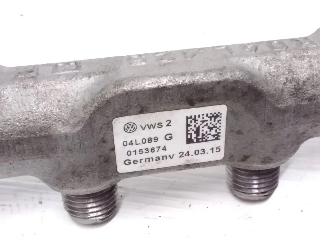 AUDI A6 C7/4G (2010-2020) Rampe de carburant 04L089G 28717623