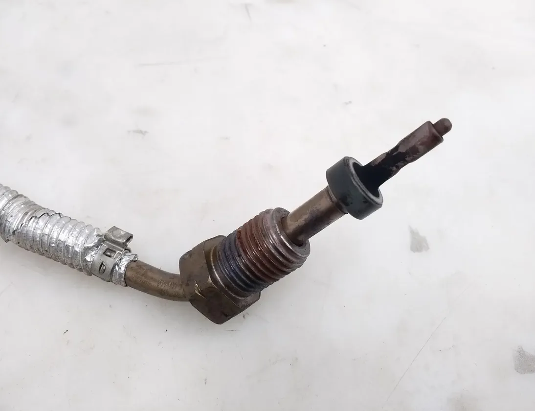 SKODA Karoq 1 generation (2017-2024) Capteur de température des gaz d'échappement 04L906088JC 29804045