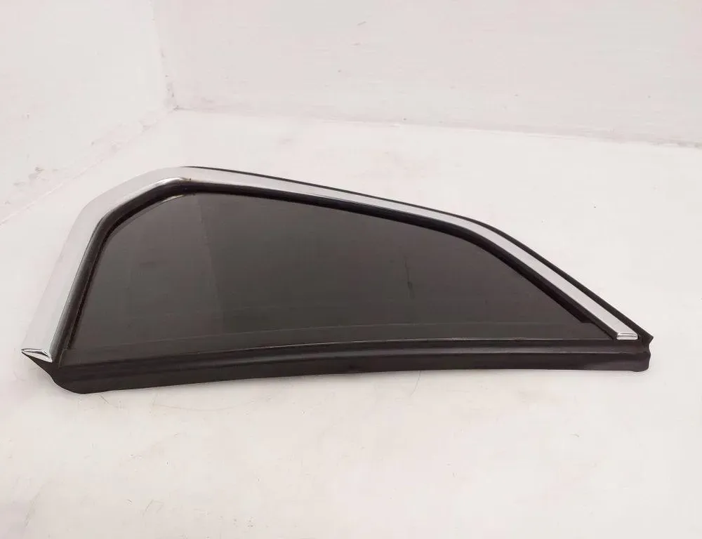 VOLKSWAGEN Tiguan 2 generation (2016-2024) Lunette arrière droite 5NA845042P 32758240