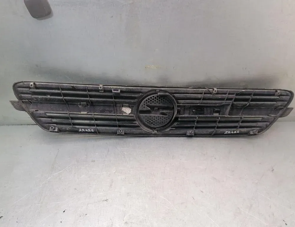 OPEL Meriva 1 generation (2002-2010) Calandre 3086101,13162160,461088395 34347773