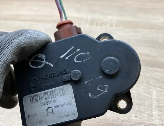 VOLKSWAGEN Golf 1 generation (1974-1993) Capteur d'accélération 3249060115 34456897