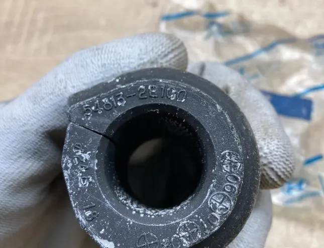 HYUNDAI Santa Fe SM (2000-2013) Lien stabilisateur avant droit 548132E100,548132E100 34442952