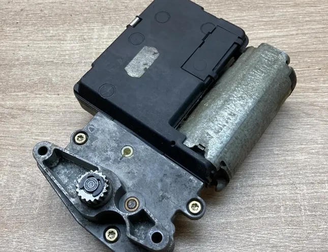 AUDI A4 B5/8D (1994-2001) Moteur de toit ouvrant 8D0959591,0390201632,791856713 34427733