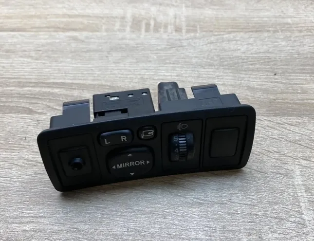 TOYOTA Avensis 2 generation (2002-2009) Commutateur de réglage du miroir 777669,183575 34456871