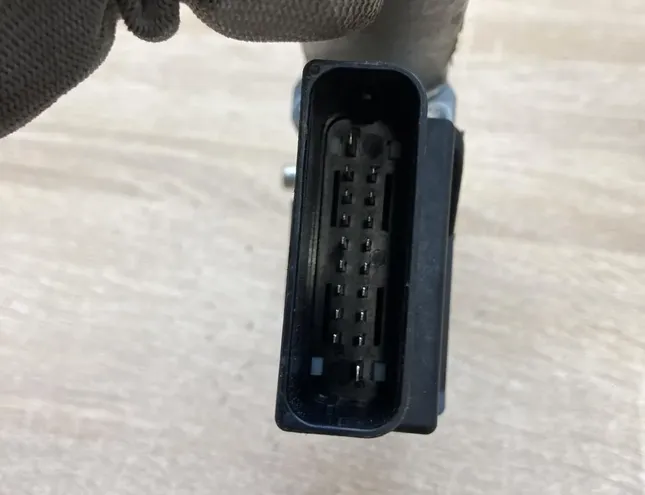 VOLKSWAGEN Golf 1 generation (1974-1993) Moteur de commande de vitre de porte arrière gauche 1K0959703A,973624107 34456923