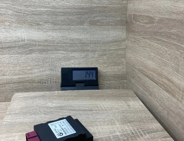 BMW 3 Series E21 (1975-1983) Unité de commande de pompe à carburant 7229173,55892110 34436482