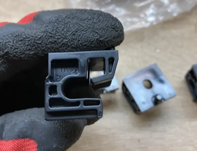 HYUNDAI i10 1 generation (2007-2013) Garniture de phare avant droit 921731K000 34290015