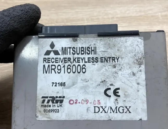 MITSUBISHI Carisma 1 generation (1995-2004) Unité de commande sans clé MR916006,0169922 34295164
