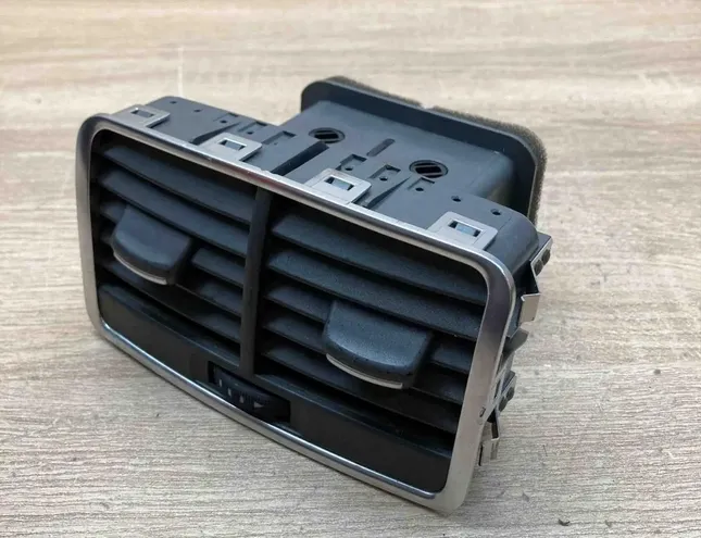 AUDI A6 C4/4A (1994-1997) Grille de ventilation arrière 4F0819203B,Rear 34389922