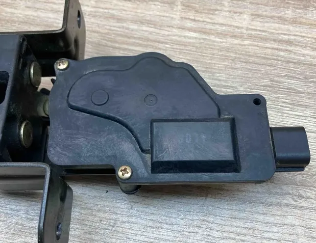 KIA Sorento 1 generation (2002-2011) Verrouillage du coffre du hayon 871303E000,Tailgate 34362344